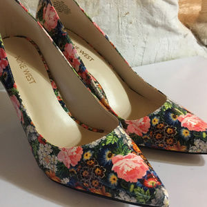 High heels, floral patent leather, size 8